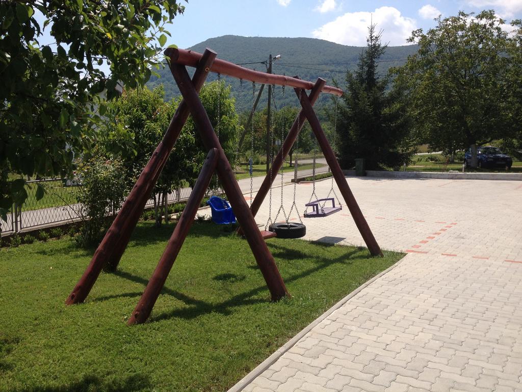 Guesthouse Ante Hodak Seliste Dreznicko Luaran gambar