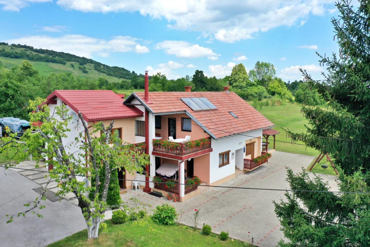 Guesthouse Ante Hodak Seliste Dreznicko Luaran gambar