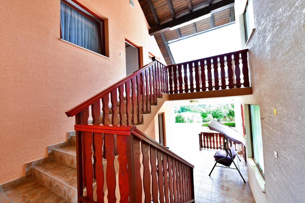 Guesthouse Ante Hodak Seliste Dreznicko Luaran gambar